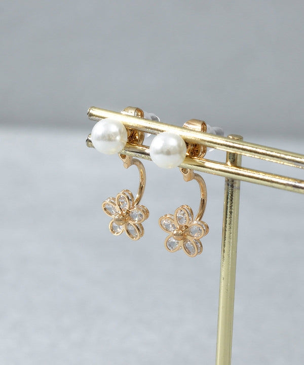 JMG250011 CO Cubic flower back design earrings