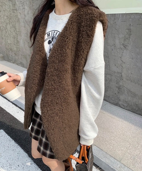 2501035 ME Fluffy Faux Fur Vest - Brown