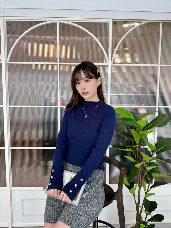 2411079 BE Heart Buttons Sleeves Top - Navy