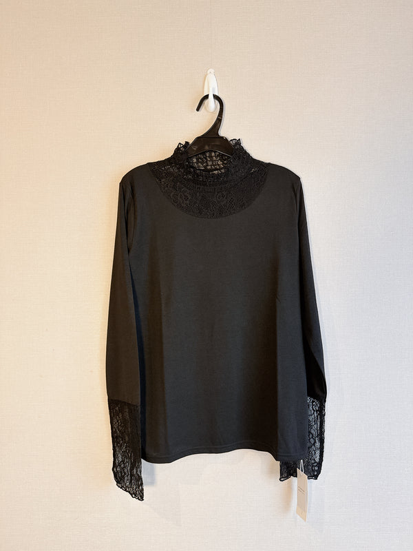 2412087 MMO Neck Lace Top - Black