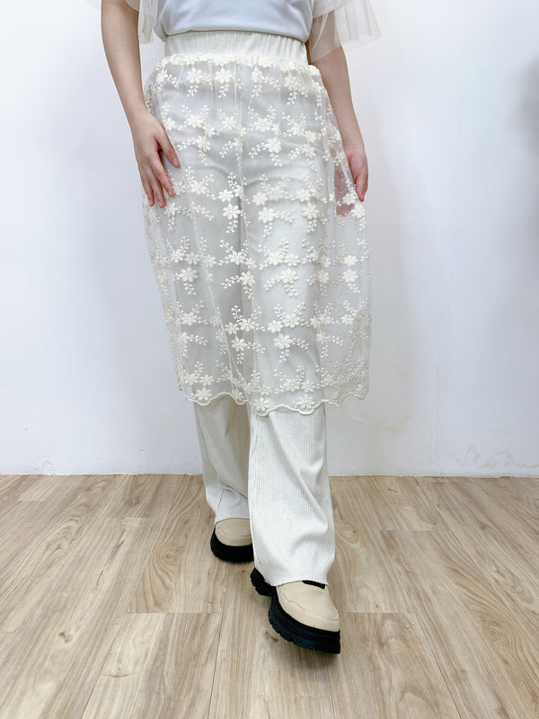 2403066 PG Mock Two-Piece Lace Pants - White