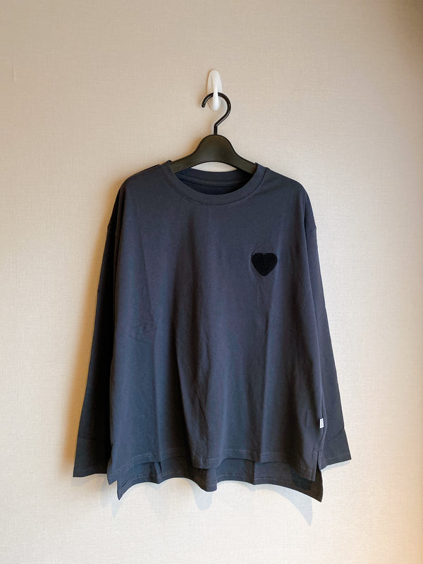 2409123 PE Heart Emb. Tee - Charcoal