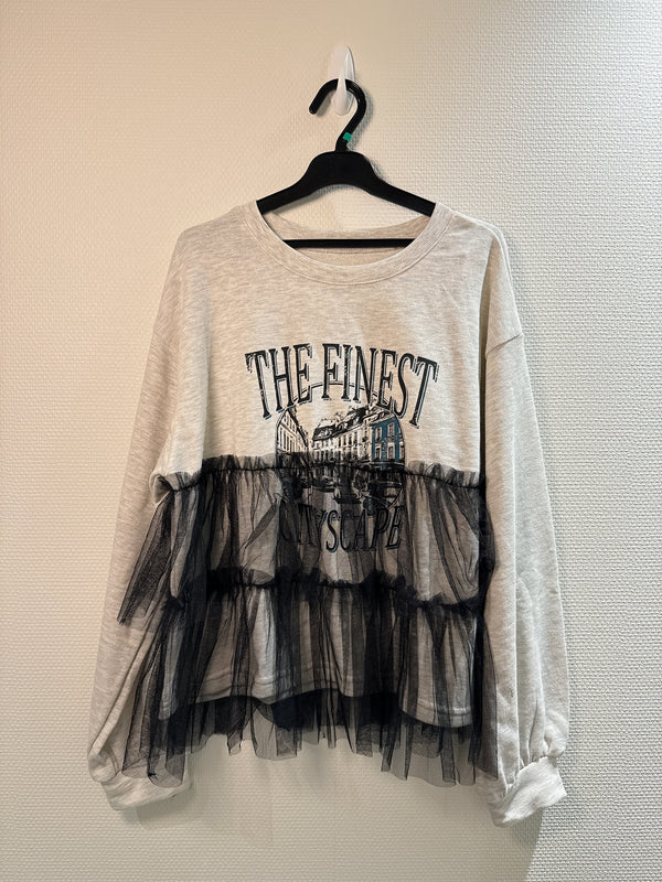 2501082 EST Print and Tulle Tee - Grey