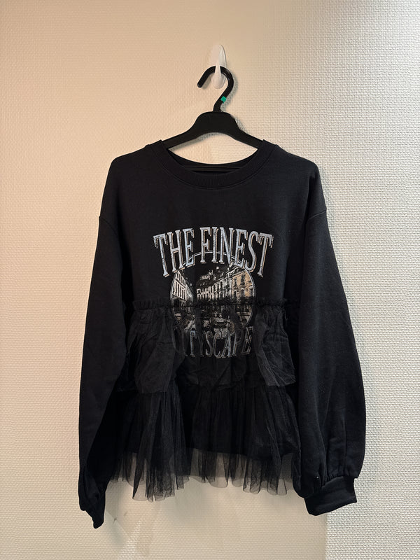 2501082 EST Print and Tulle Tee - Black