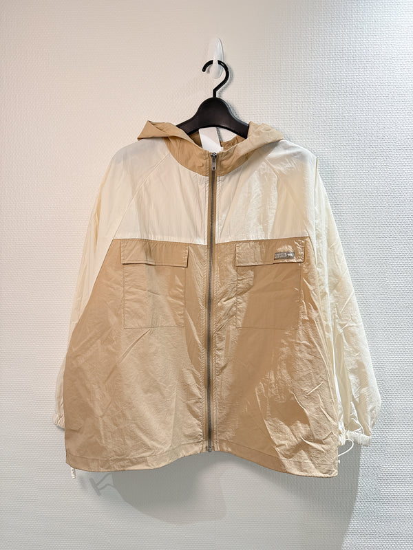 2501074 IS Yamagirl Windbreaker - Beige